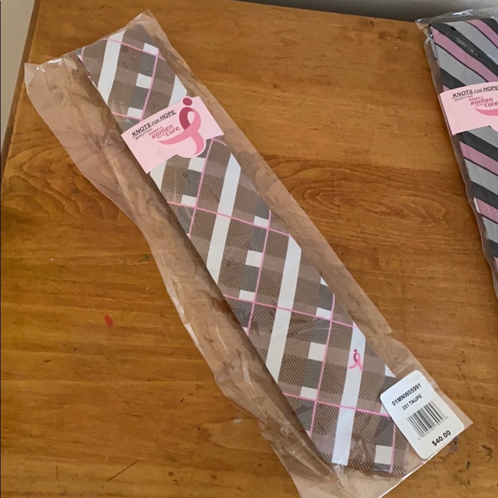 Necktie. Breast cancer awareness.